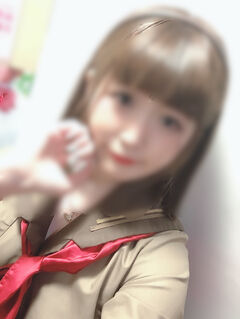 ショートカットでおっとりなロリ系まりなちゃんが入店しました! 画像