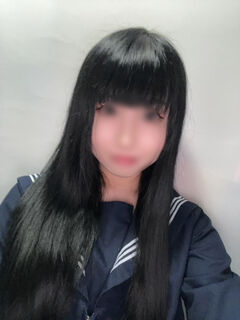 ミニマム系黒髪美女えりかちゃんのご紹介です! 画像